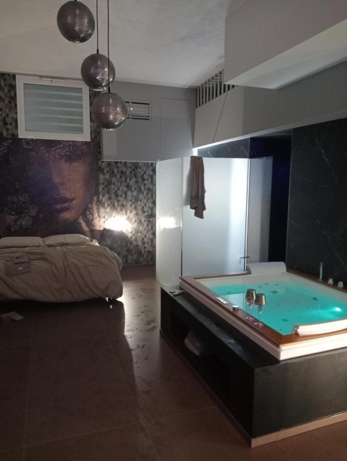 Suite Luxurya Bari Exteriér fotografie