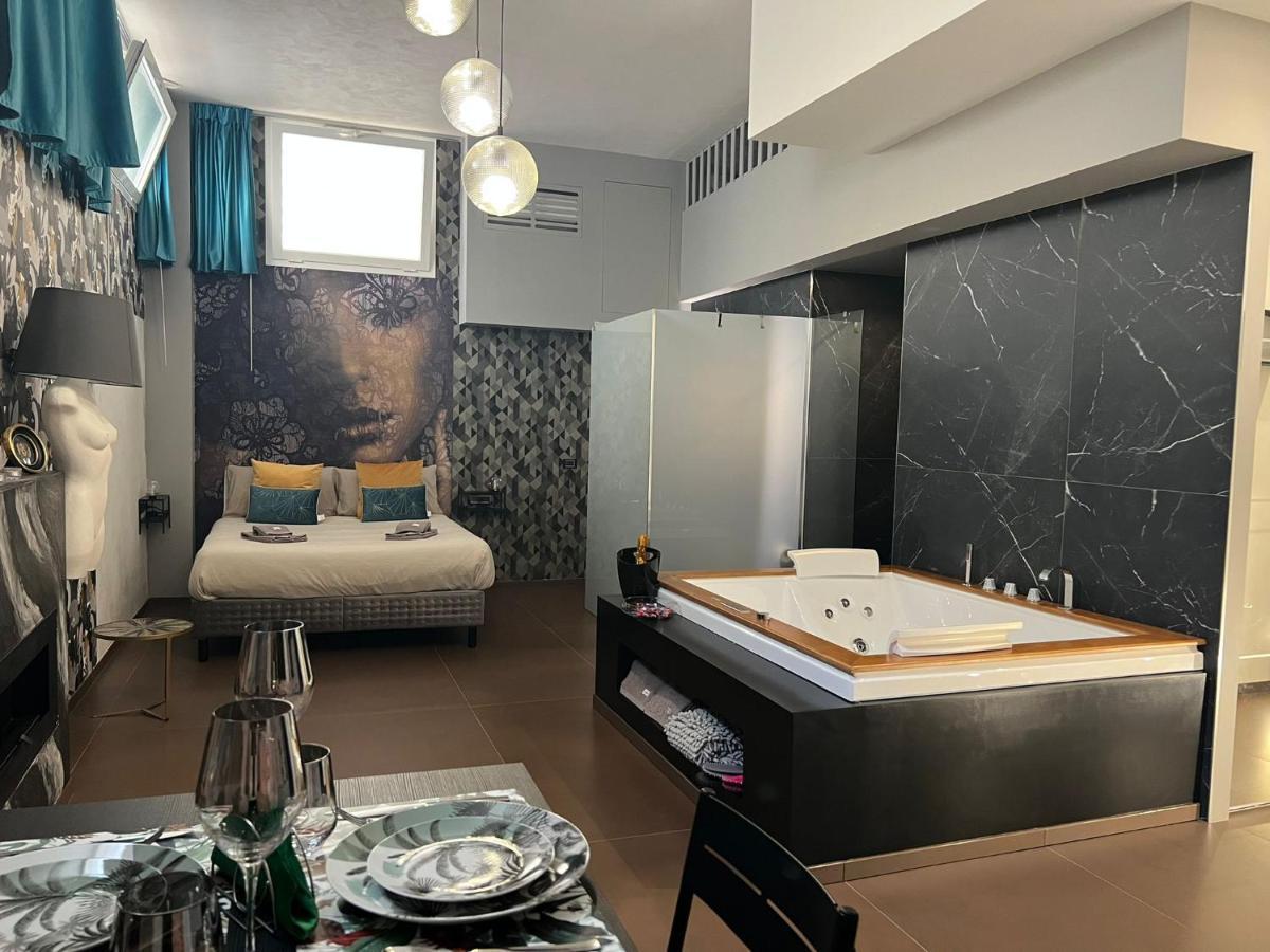 Suite Luxurya Bari Exteriér fotografie