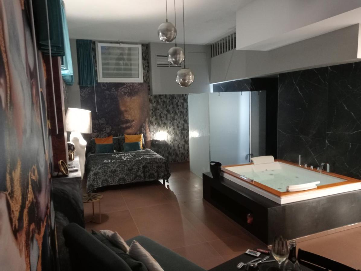 Suite Luxurya Bari Exteriér fotografie